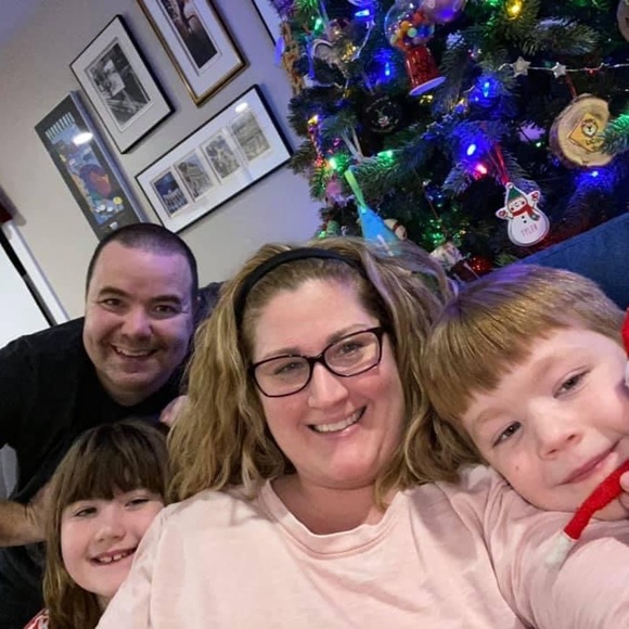 Meet your Posher, Amy - Picture 1 of 1